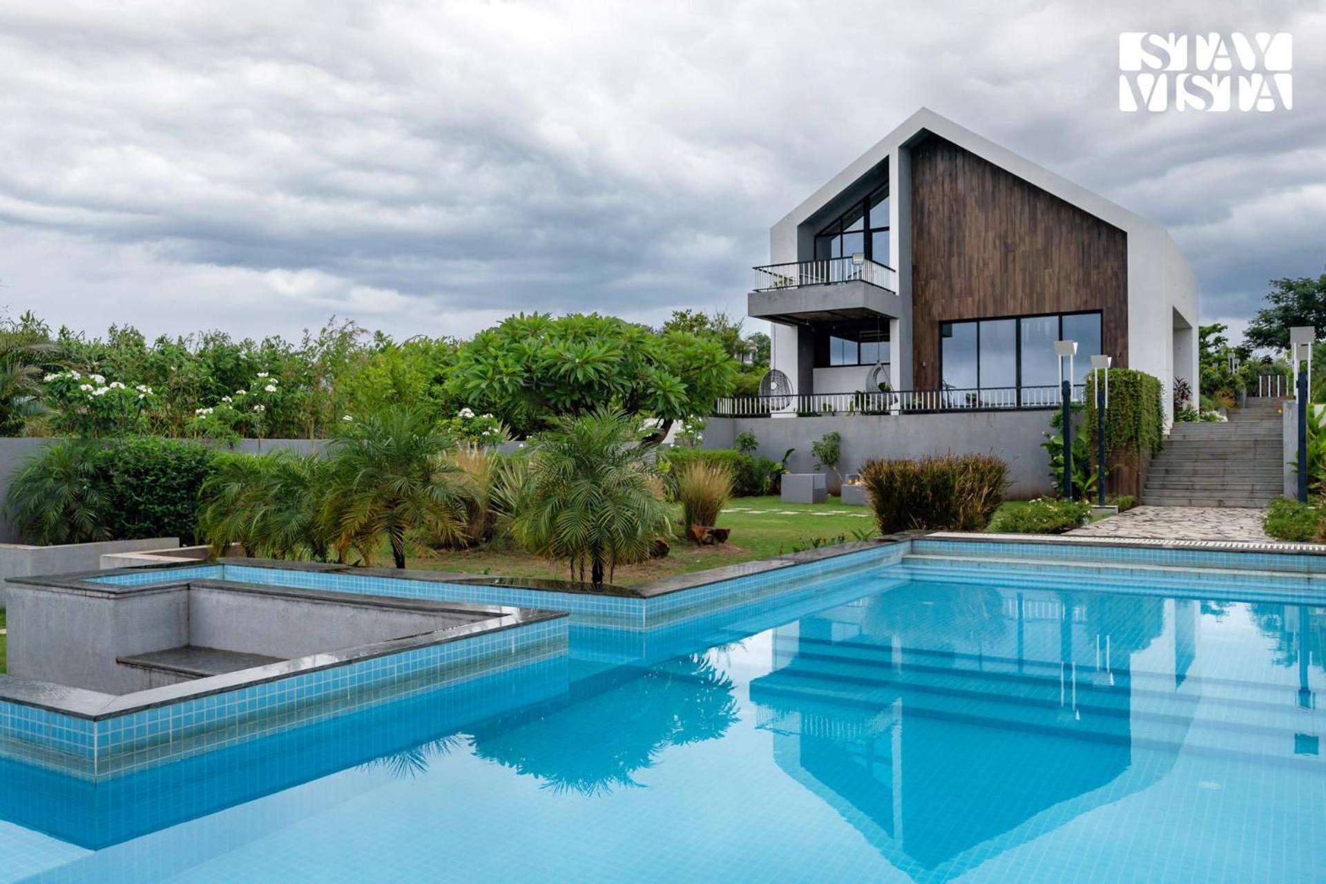 Stayvista At The Rainfield Villa With Gazebo & Lawn Nashik Exterior foto