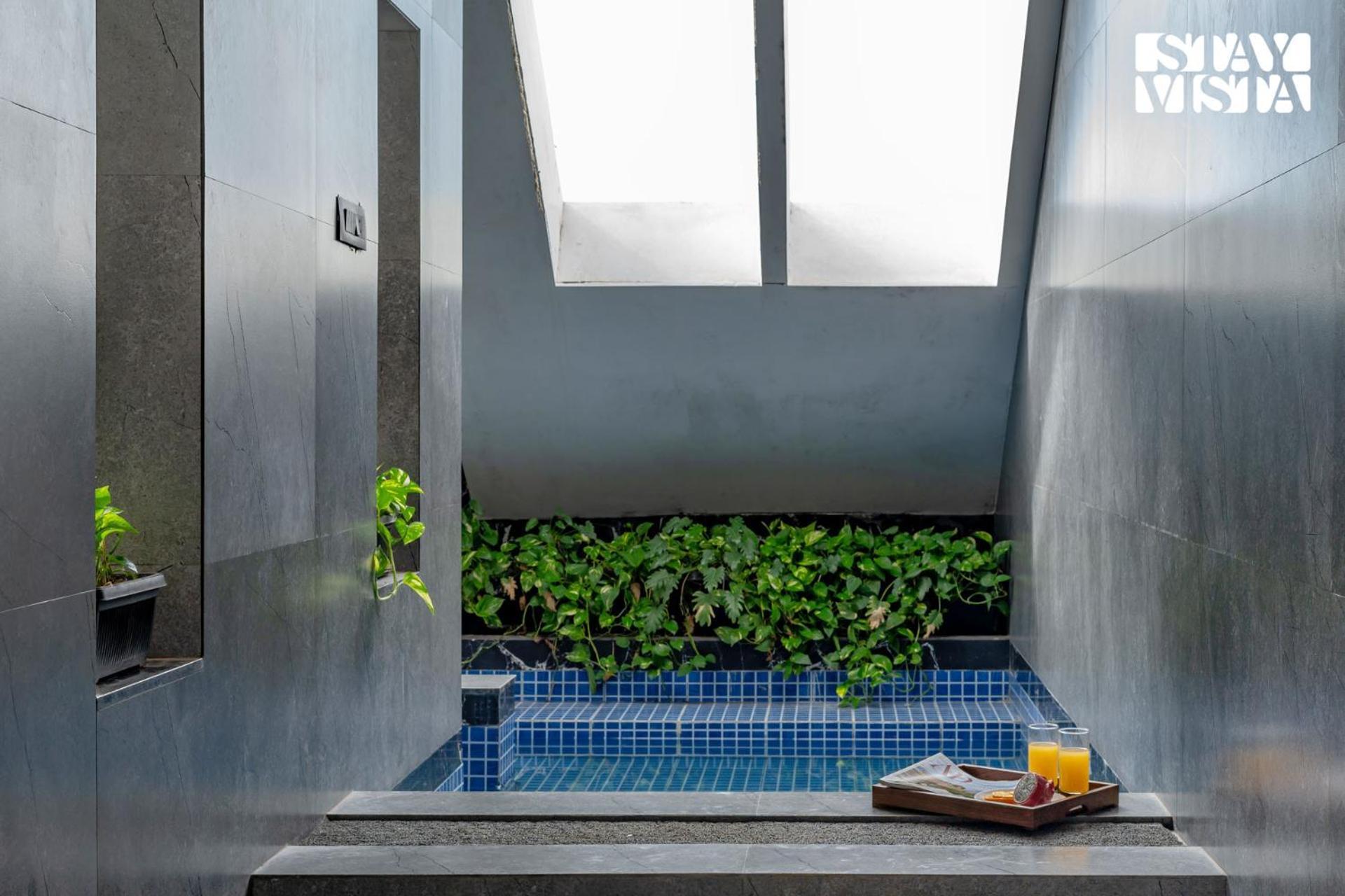 Stayvista At The Rainfield Villa With Gazebo & Lawn Nashik Exterior foto